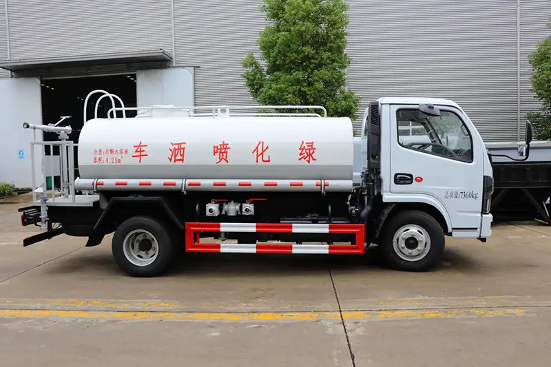 Högtrycksvattensprinklertruck